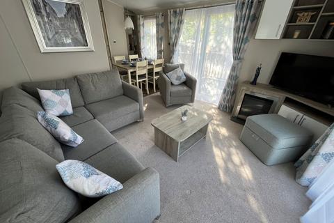 2 bedroom static caravan for sale, Willerby Canterbury Caravan (pre-owned 2018) Hill of Oaks Caravan and Lodge Park, Windermere LA23