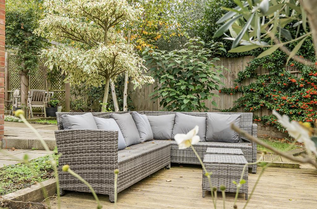 1358159-23-68de84...