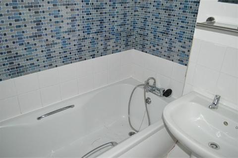 undefined, Conway Gardens, Grays, RM17