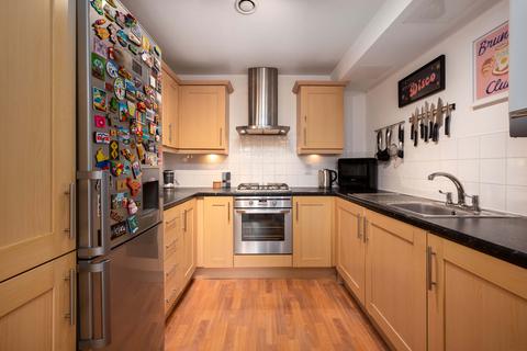 2 bedroom apartment for sale, at Florence Court, St Mary’s Road, London NW10