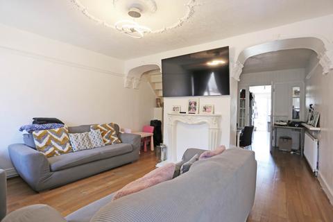 166 Third Avenue, Dagenham, RM10 9BB