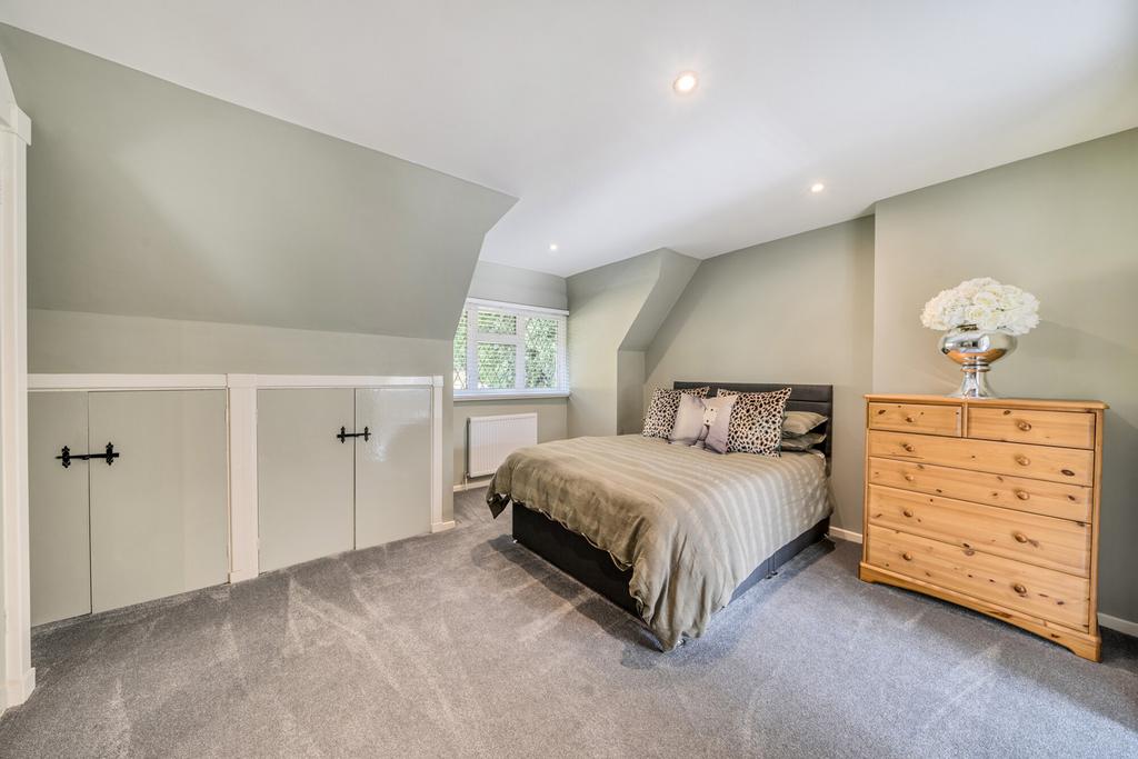 1350960-38-68dd57...