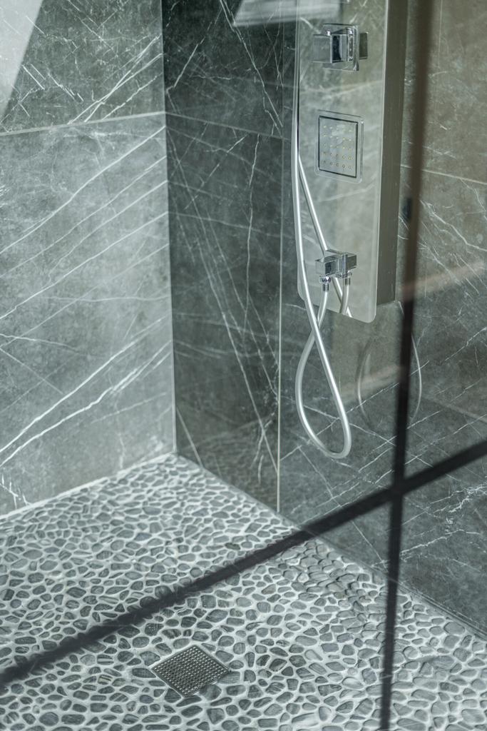 1350960-18-68dd56...