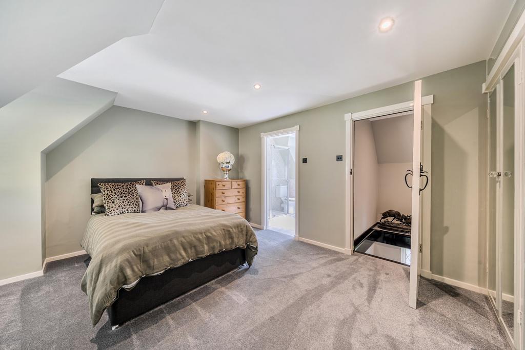 1350960-39-68dd57...