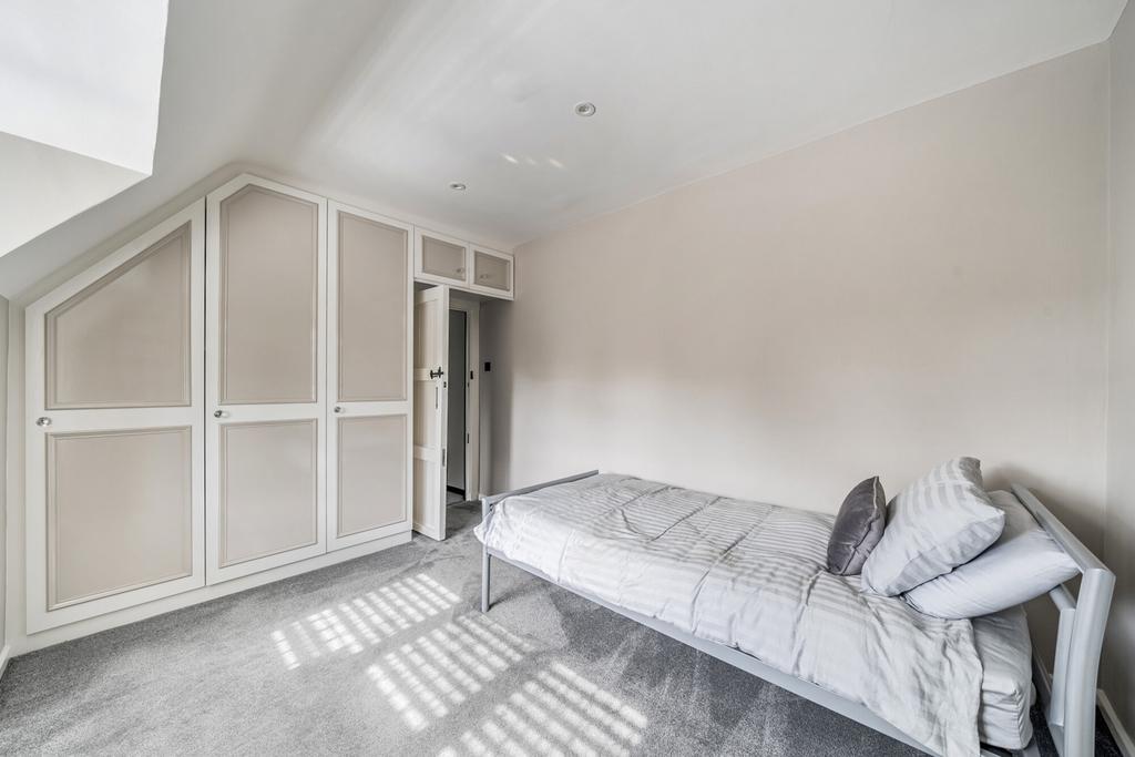 1350960-6-68dd55b...