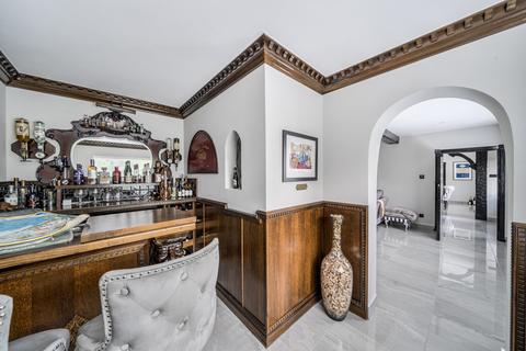 4 bedroom detached house for sale, Trout Rise, Loudwater, Rickmansworth