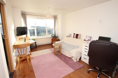 1 bedroom flat for sale, Campbell Road, Salisbury