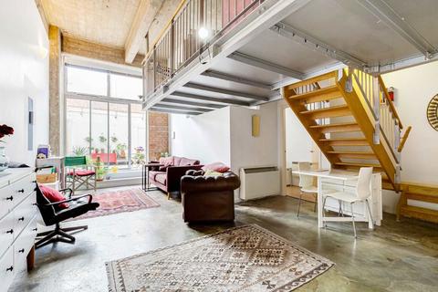 1 bedroom flat to rent, King Edward's Road, London E9