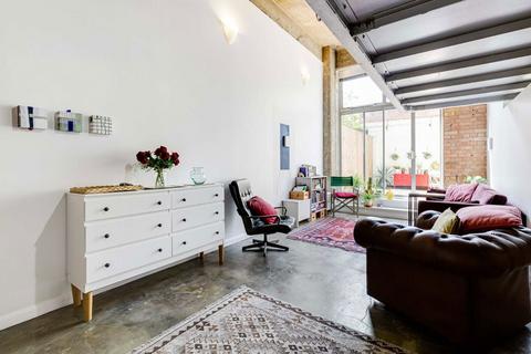 1 bedroom flat to rent, King Edward's Road, London E9