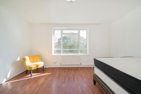 undefined, Essex Road, London N1