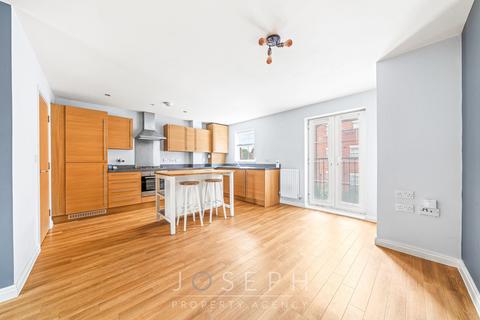 6 Bramley Hill, Ipswich, IP4 2AE