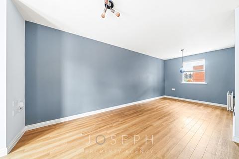 6 Bramley Hill, Ipswich, IP4 2AE