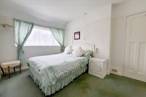 3 bedroom end of terrace house for sale, Pretoria Road, Patchway, Bristol, BS34