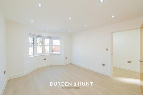 undefined, Purfleet Road, South Ockendon, RM15