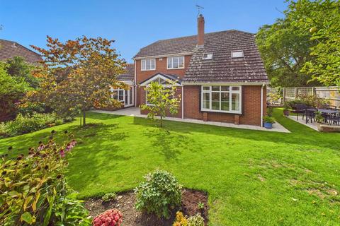 5 bedroom detached house for sale, Bishops Meadow, Aylesbury HP22