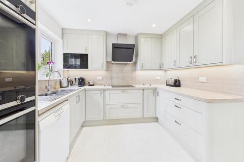 5 bedroom detached house for sale, Bishops Meadow, Aylesbury HP22