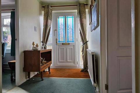 2 bedroom bungalow for sale, Beaumont Gardens, Melton Mowbray, Leicestershire, LE13 1UJ