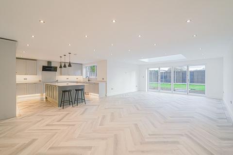 undefined, Longdon Road, Knowle, B93