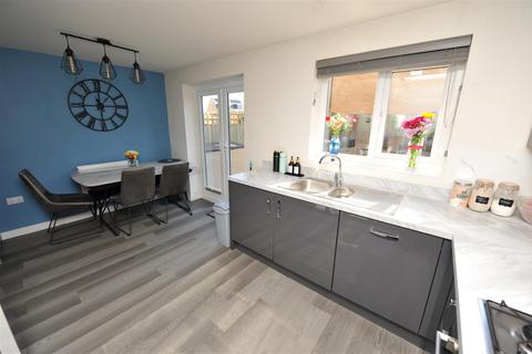 4 bedroom semi-detached house for sale, Fagley Rise, Eccleshill BD2