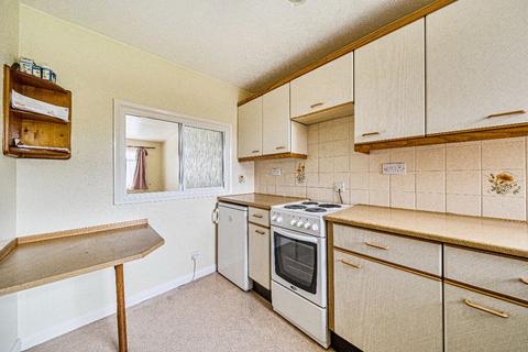 2 bedroom apartment for sale, , Coppers Mead, Sycamore Grove, New Malden