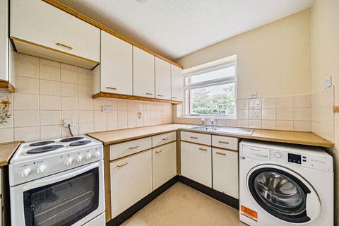 2 bedroom apartment for sale, , Coppers Mead, Sycamore Grove, New Malden