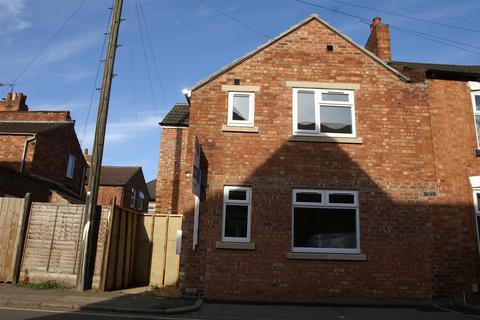 Flat 2 (1st Floor), 16b Club Street NN16