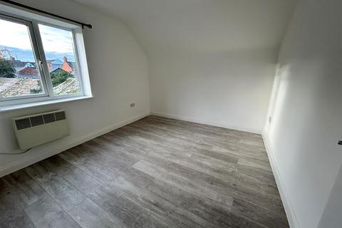 1 bedroom flat to rent, Flat 2 (1st Floor), 16b Club Street NN16