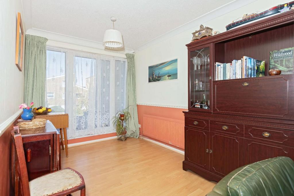 Labernum Close 9.jpg