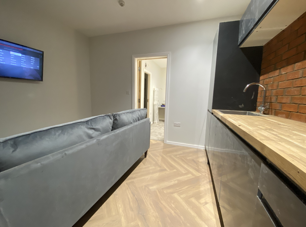 Flat-3-Lenton-Blvd-KLiving-Room.png