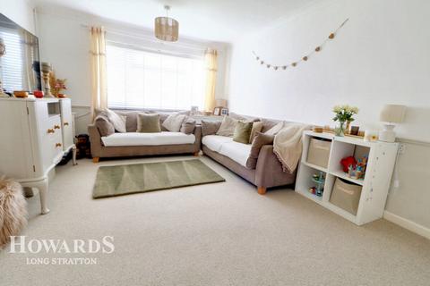 undefined, Welholmes Close, Long Stratton