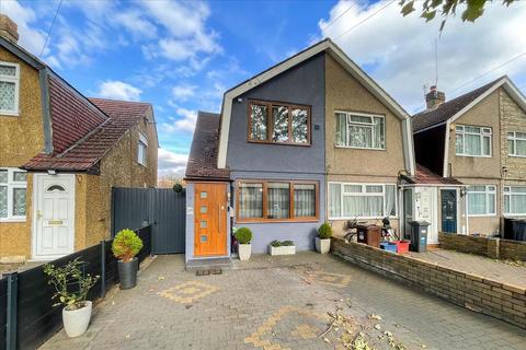 2 bedroom end of terrace house for sale, The Drive, Feltham, Middlesex, TW14