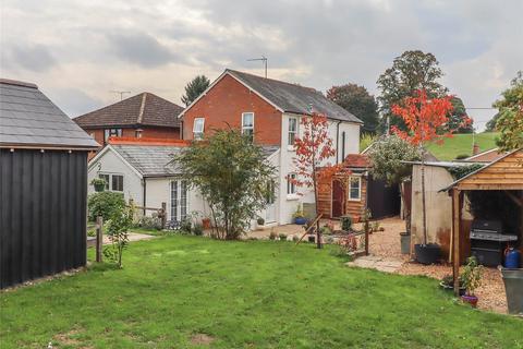 38 Beechfield, Newton Toney, Salisbury, SP4 0HH