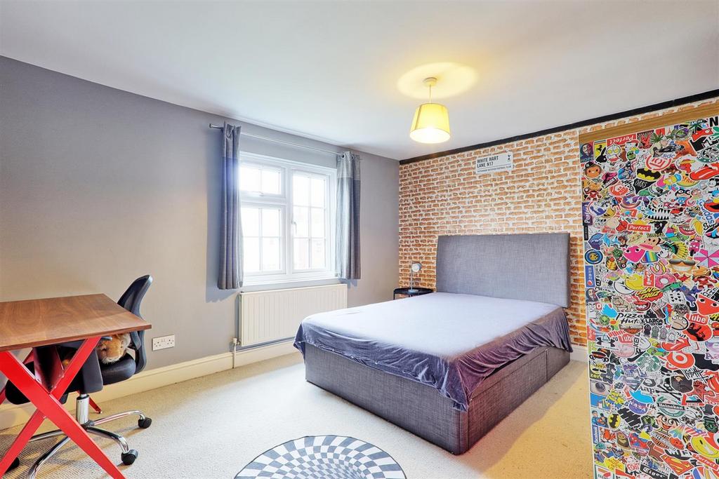 IMG 7080 1 2 easy HDR-interior3.jpg
