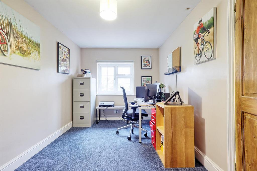 IMG 7095 6 7 easy HDR-interior3.jpg