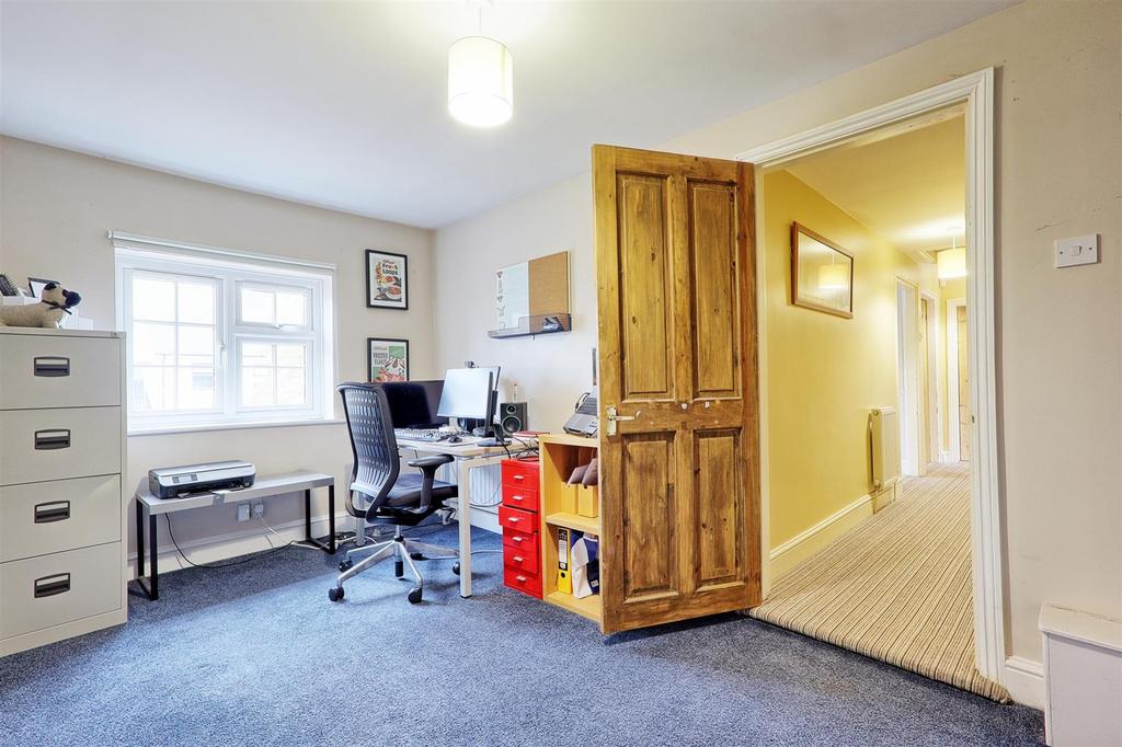IMG 7092 3 4 easy HDR-interior3.jpg