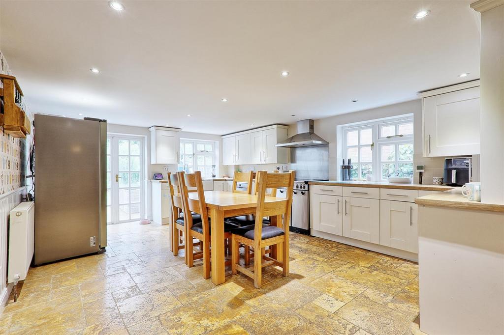 IMG 7050 1 2 easy HDR-interior3.jpg