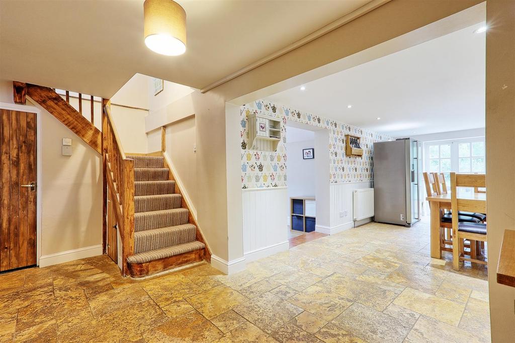 IMG 7059 60 61 easy HDR-interior3.jpg
