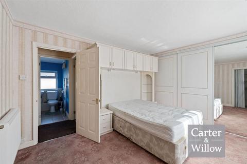 41 Greenwood Avenue, Dagenham, RM10 7DL