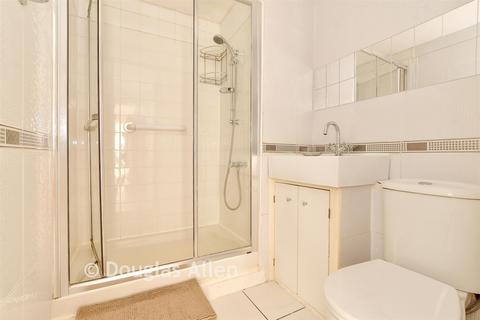 2 bedroom flat for sale, Tamar Square, Woodford Green IG8
