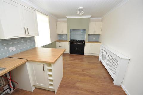 61 Leeds Road, Eccleshill, Bradford, BD2 3BA