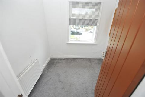 61 Leeds Road, Eccleshill, Bradford, BD2 3BA