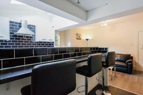 5 bedroom terraced house to rent, Harborne Lane, Birmingham B29