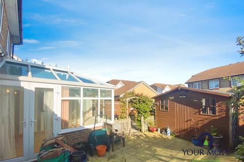 3 bedroom detached house for sale, Manor House Drive, Ashford TN23