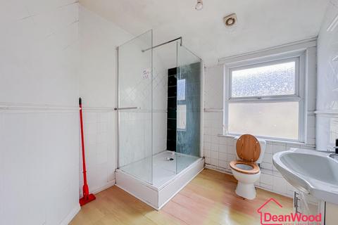 undefined, Flat 3, 19 Royal Avenue West, Onchan
