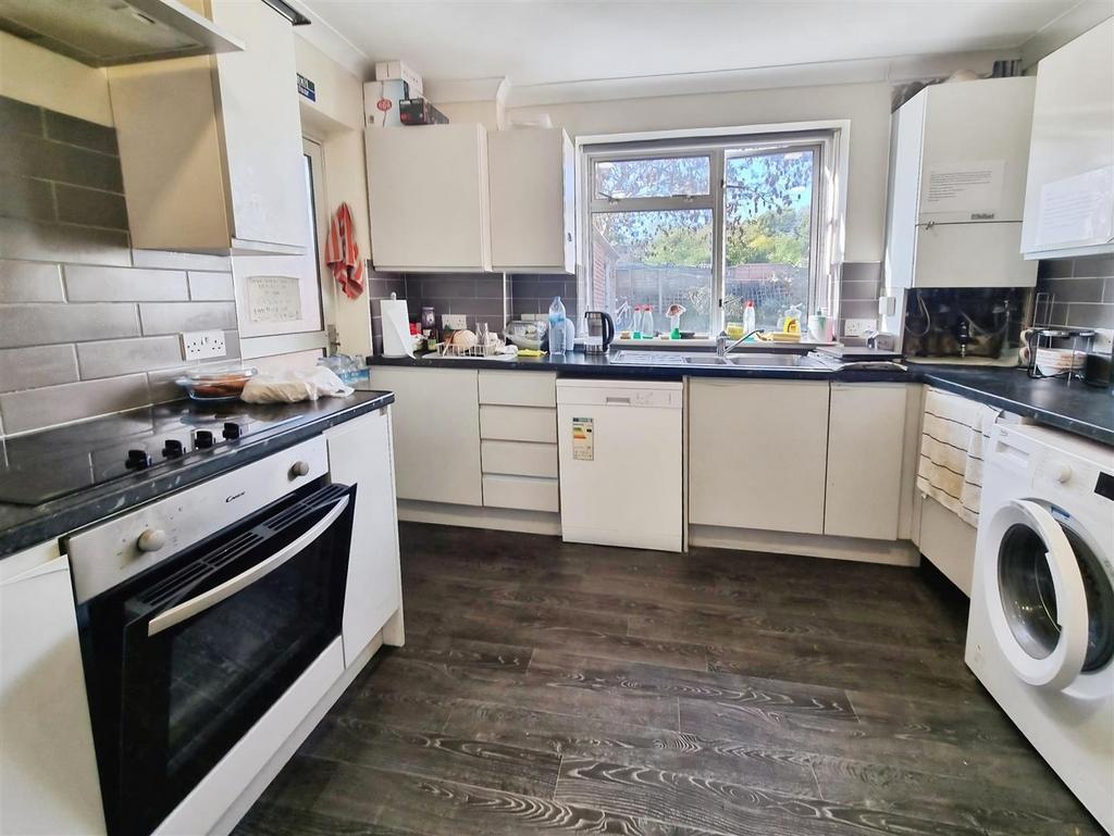 Fitted Kitchen