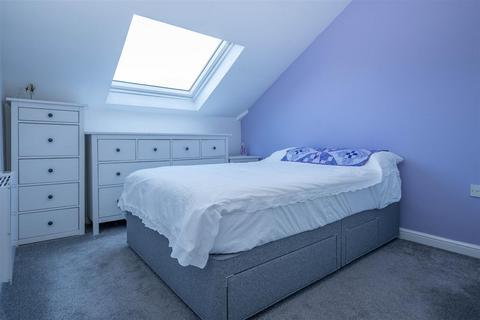 2 bedroom retirement property for sale, Eastfield Road, Brentwood