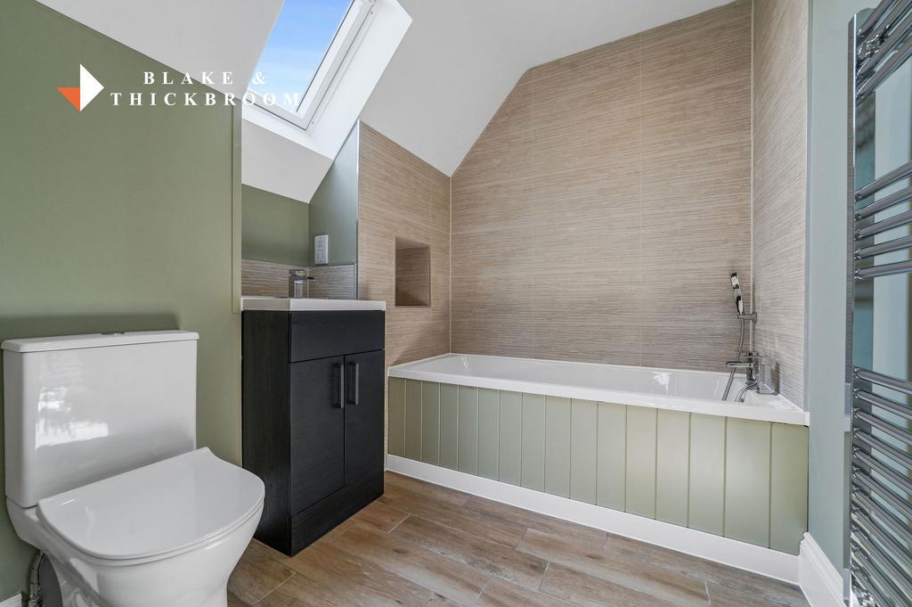 En suite bathroom