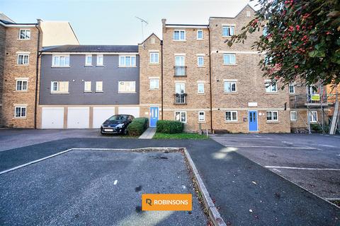undefined, Russett Way, Dunstable
