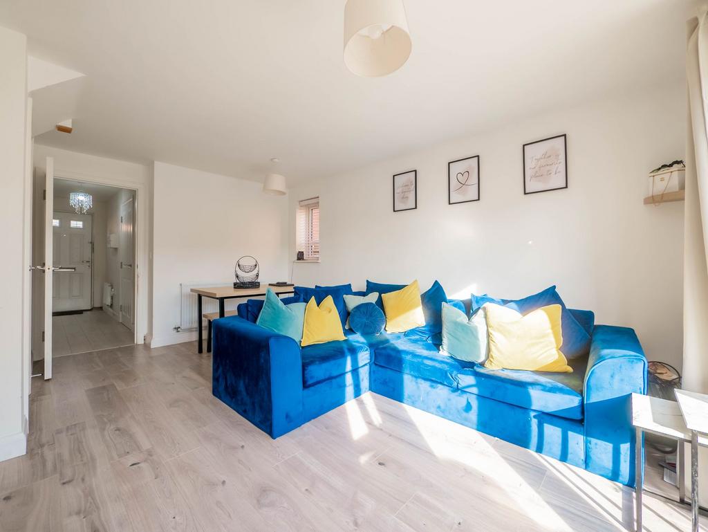 Lounge/Dining Room