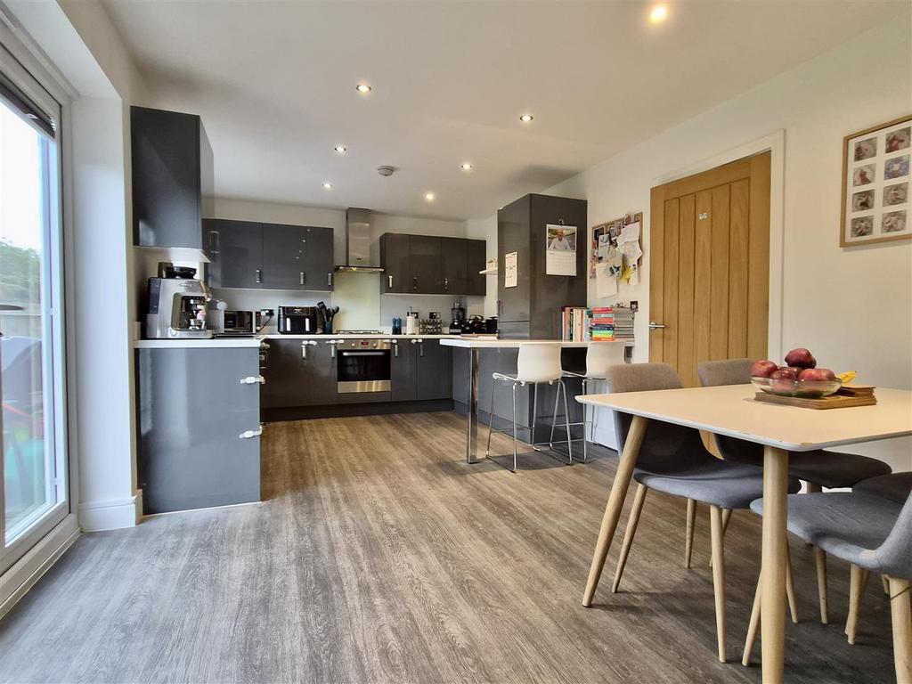 Open plan dining kitchen